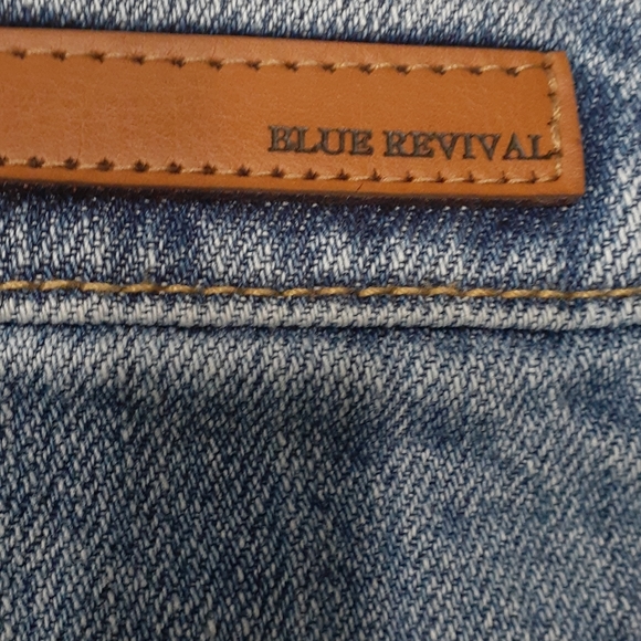 Blue Revival blue distressed jean shorts s… - Picture 7 of 14